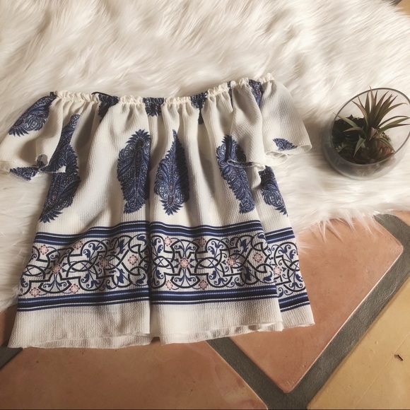 Tops - Off Shoulder Top